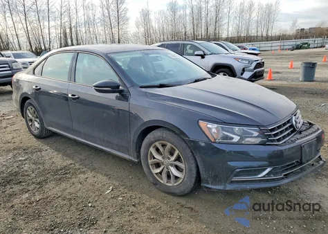 2018 Volkswagen Passat S из США, поврежденный, VIN 1VWAA7A37JC004210